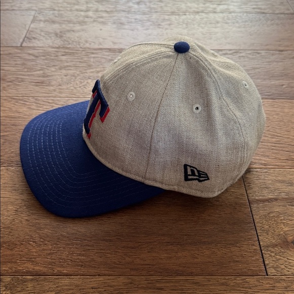 Texas Rangers New Era 9FORTY Cap - Picture 2 of 7